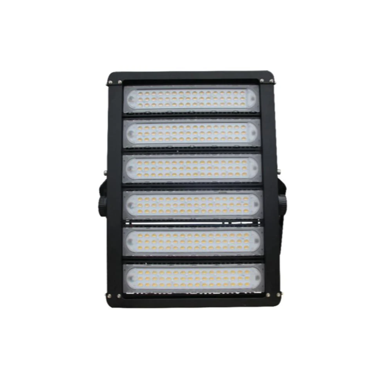 Reflector LED de Alta Potencia para Uso Exterior 600W 72000lm 5700K IP65 Apertura 30° Montaje Sobreponer LEDVANCE 86801